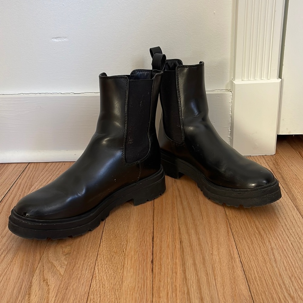 Lug sole boots
